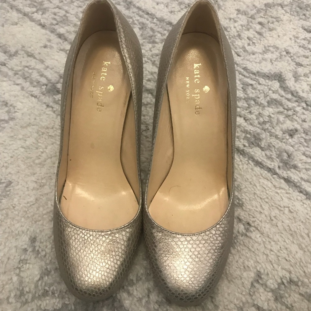 Kate Spade Gold Snake Skin Shoes Size 6